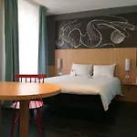 Hotel Ibis Gare De L'est Tgv
