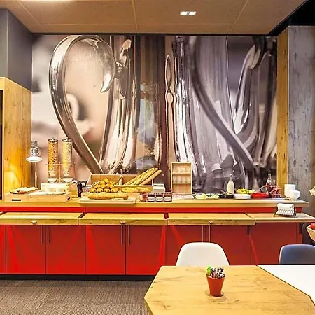 Hotel Ibis Gare De L'est Tgv