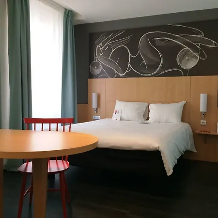 酒店 宜必思巴黎东站高速列车酒店