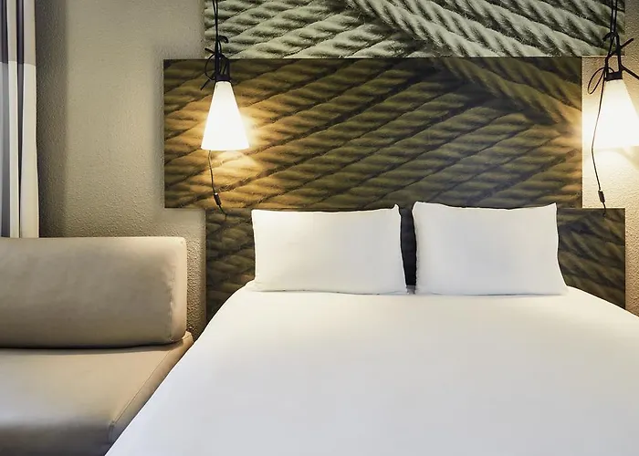 Ibis Gare De L'est Tgv Hotel 3*