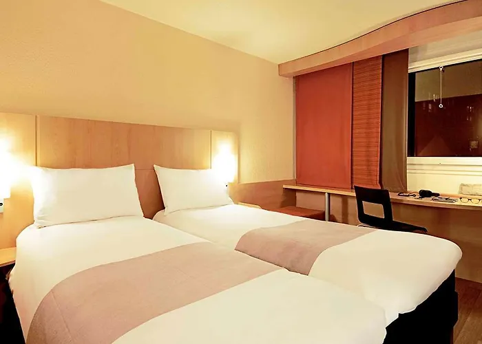 Ibis Gare De L'est Tgv Hotel 3*