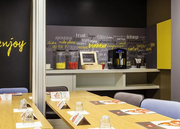 Hotel Ibis Gare De L'est Tgv 3*