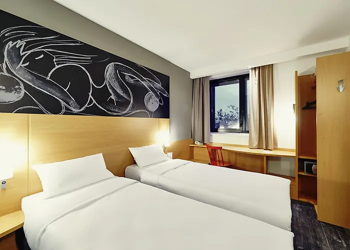 Hotel Ibis Gare De L'est Tgv