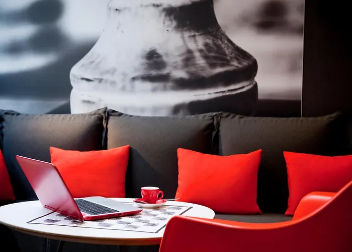 Ibis Gare De L'est Tgv Hotel Parigi