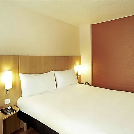 Hotel Ibis Gare De L'est Tgv
